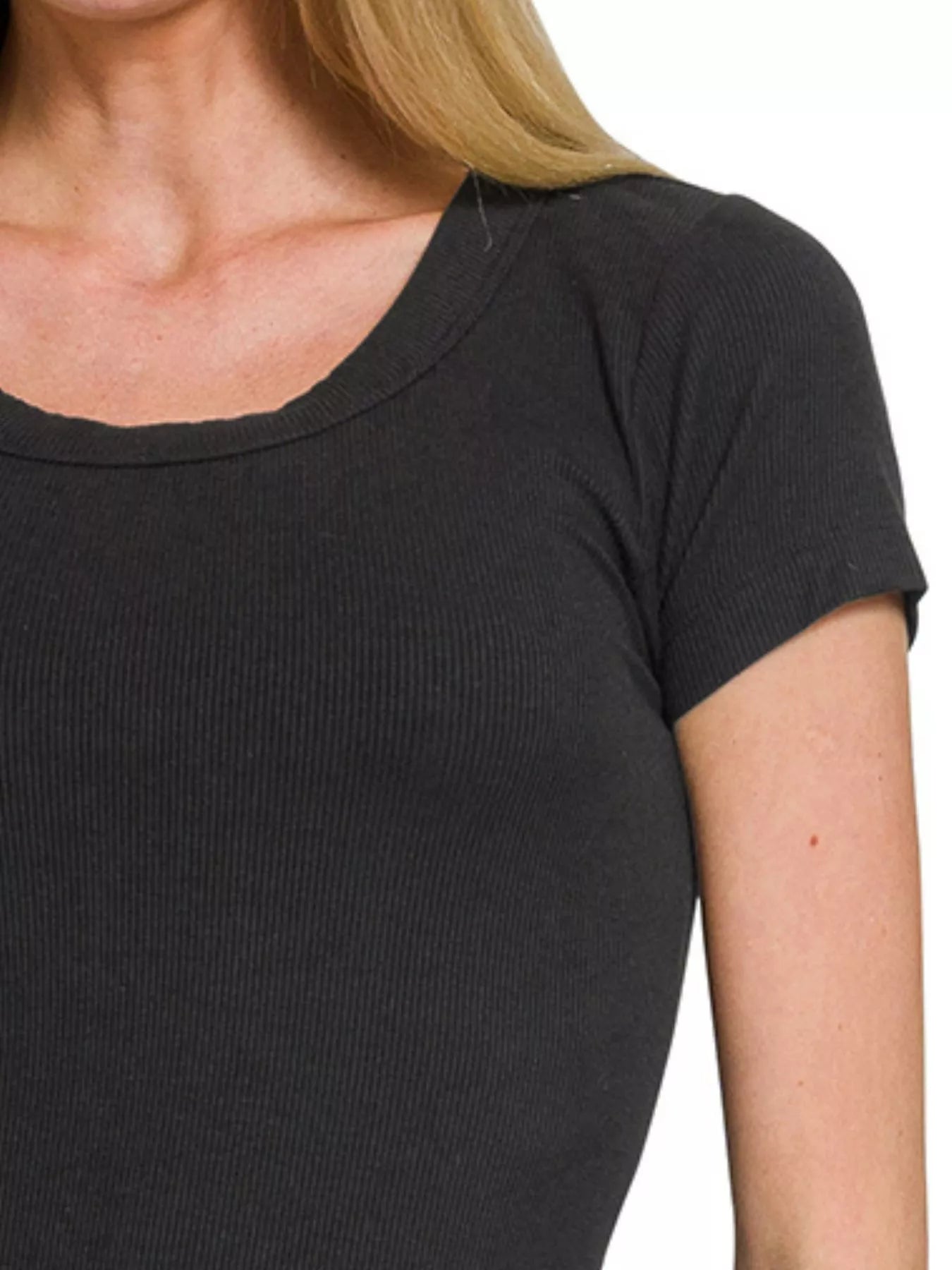 Black Ribbed Round Neck Short Sleeve T-Shirt