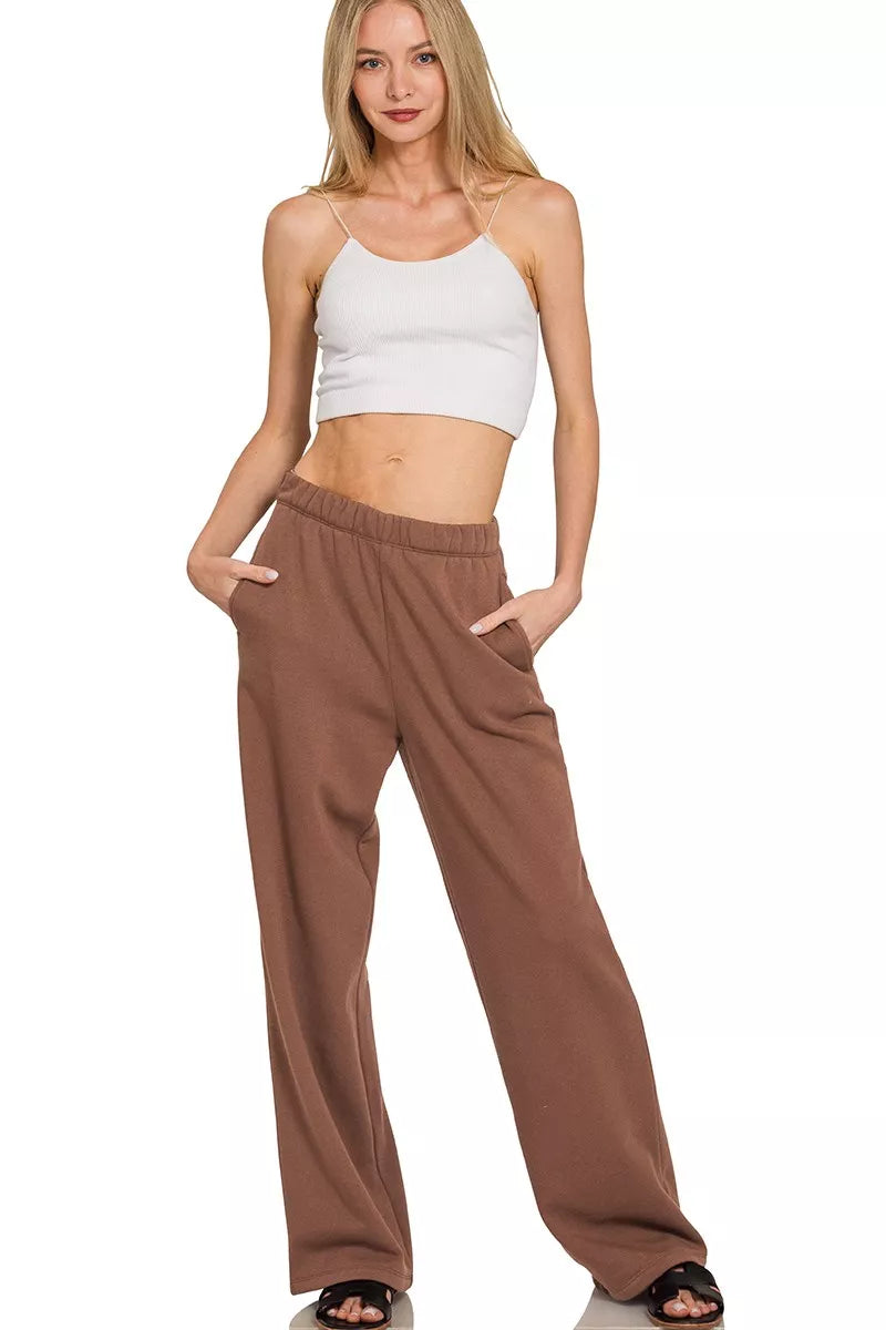 Fleece Sweatpants with Pockets in Brown