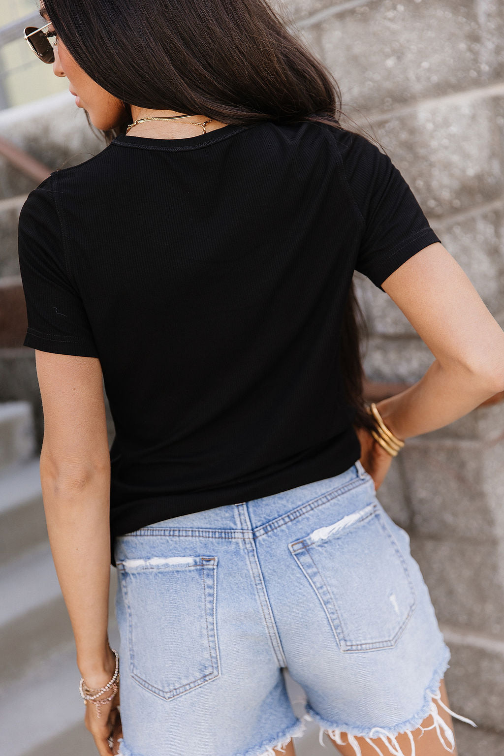 Ampersand Avenue Ribbed Lulu Tee - Noir