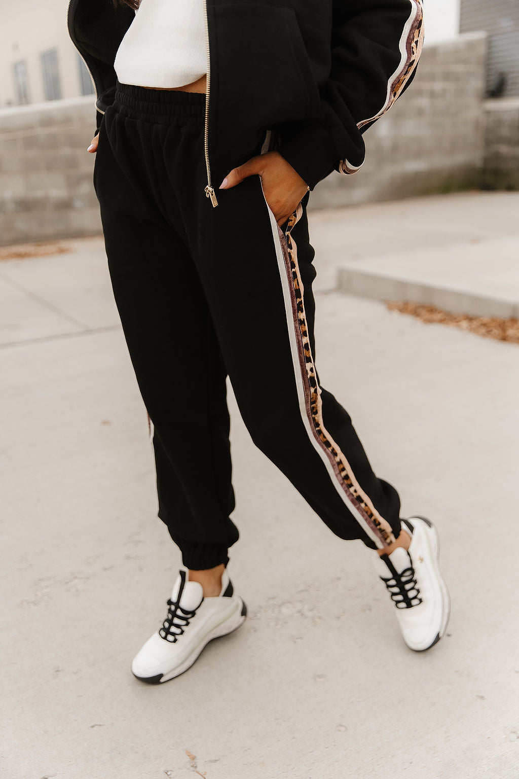 Ampersand Avenue Comfort Zone Joggers - Fearless & Free