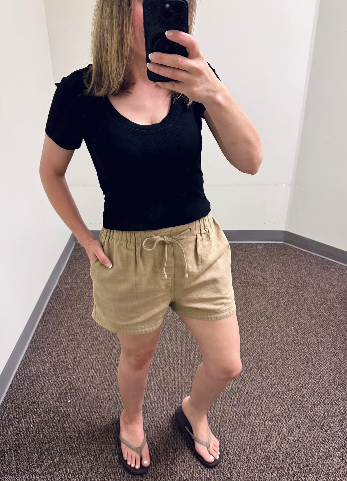 Wishlist Cotton Twill Shorts in Mocha & Wishlist Scoop Neck Top in Black