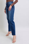 Judy Blue Mid Rise Twisted Seam Straight Jeans 
Designed with a mid rise, medium wash, and unique seam detail.