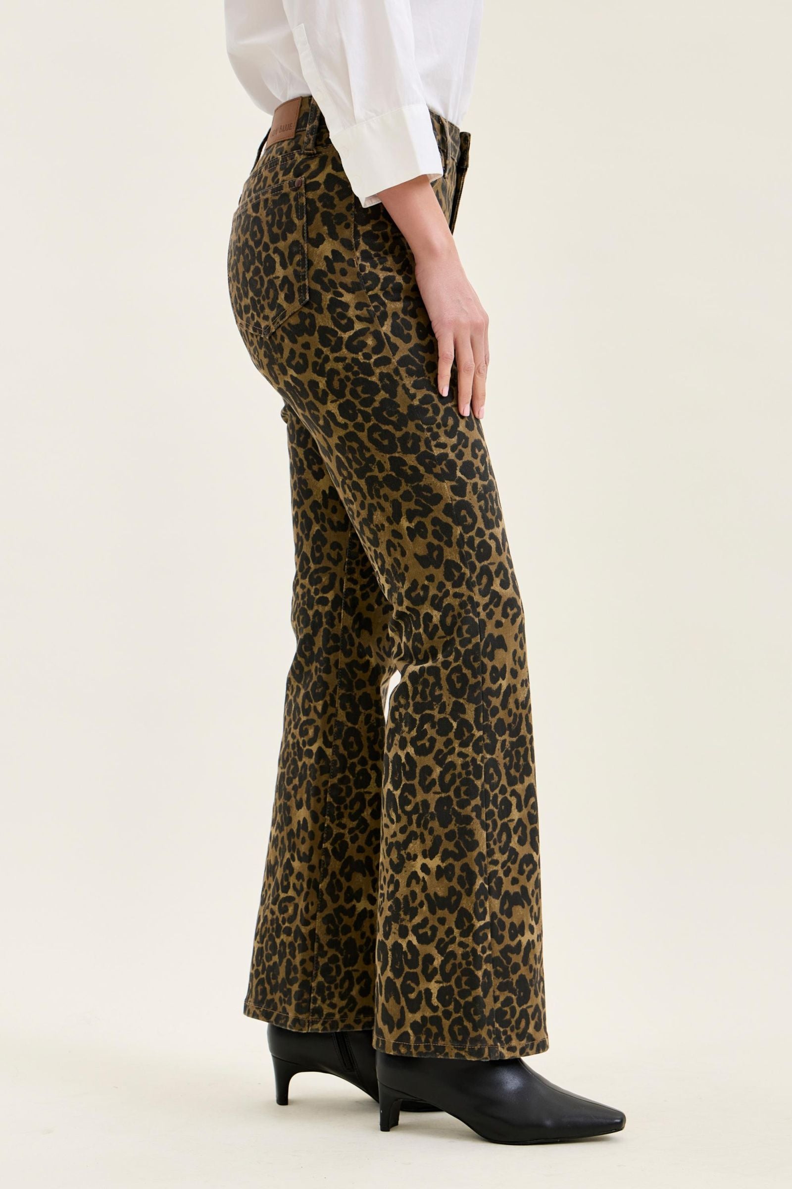 Judy Blue High Rise Bootcut Leopard Print Jeans