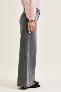 Judy Blue Mid Rise Grey Wash Wide Leg Jeans