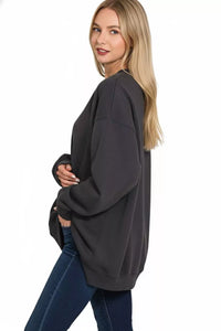 Zenana Oversized Round Neck Fleece Sweatshirt in Black