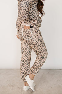 Ampersand Avenue Comfort Zone Joggers - Leopard Lace