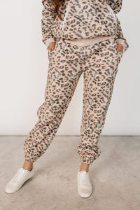 Ampersand Avenue Comfort Zone Joggers - Leopard Lace