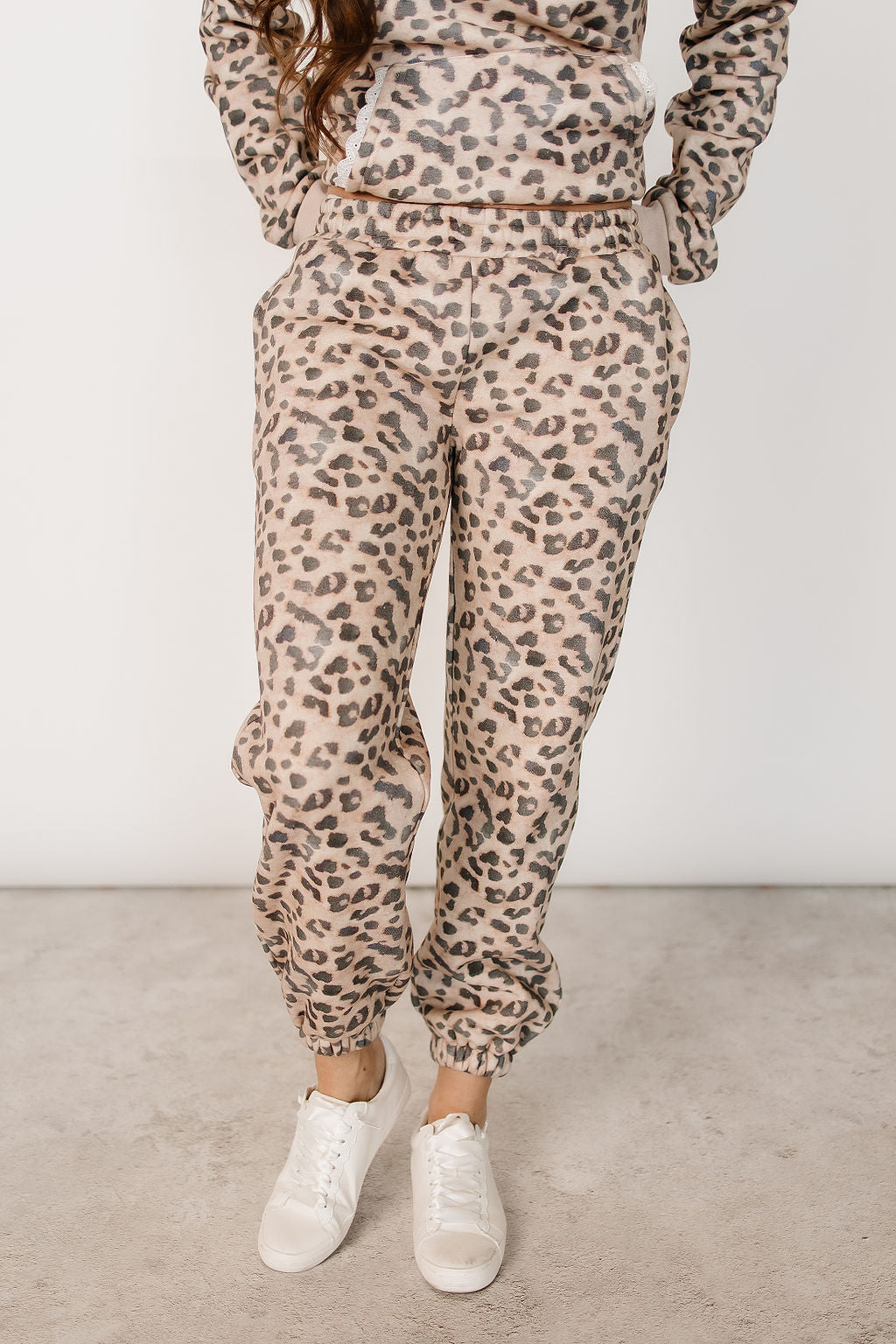 Ampersand Avenue Comfort Zone Joggers - Leopard Lace