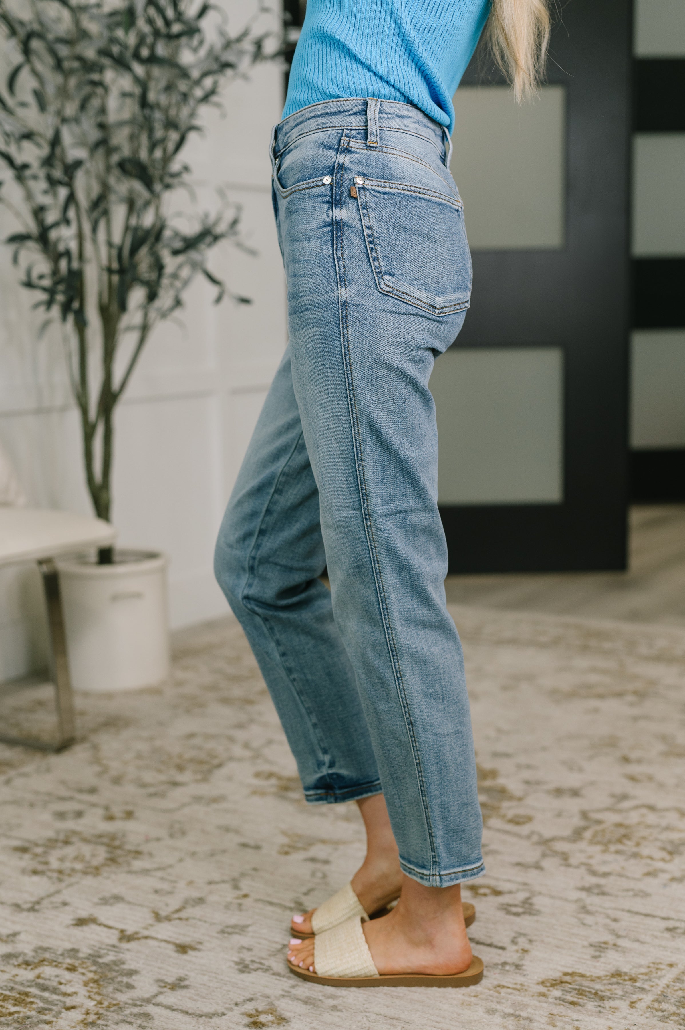 Judy Blue High Rise Tummy Control Ankle Straight Jeans 881166