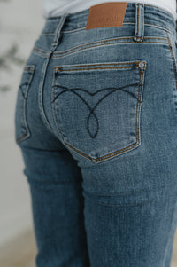 Judy Blue Mid Rise Classic Cuffed Boyfriend Jeans 82685