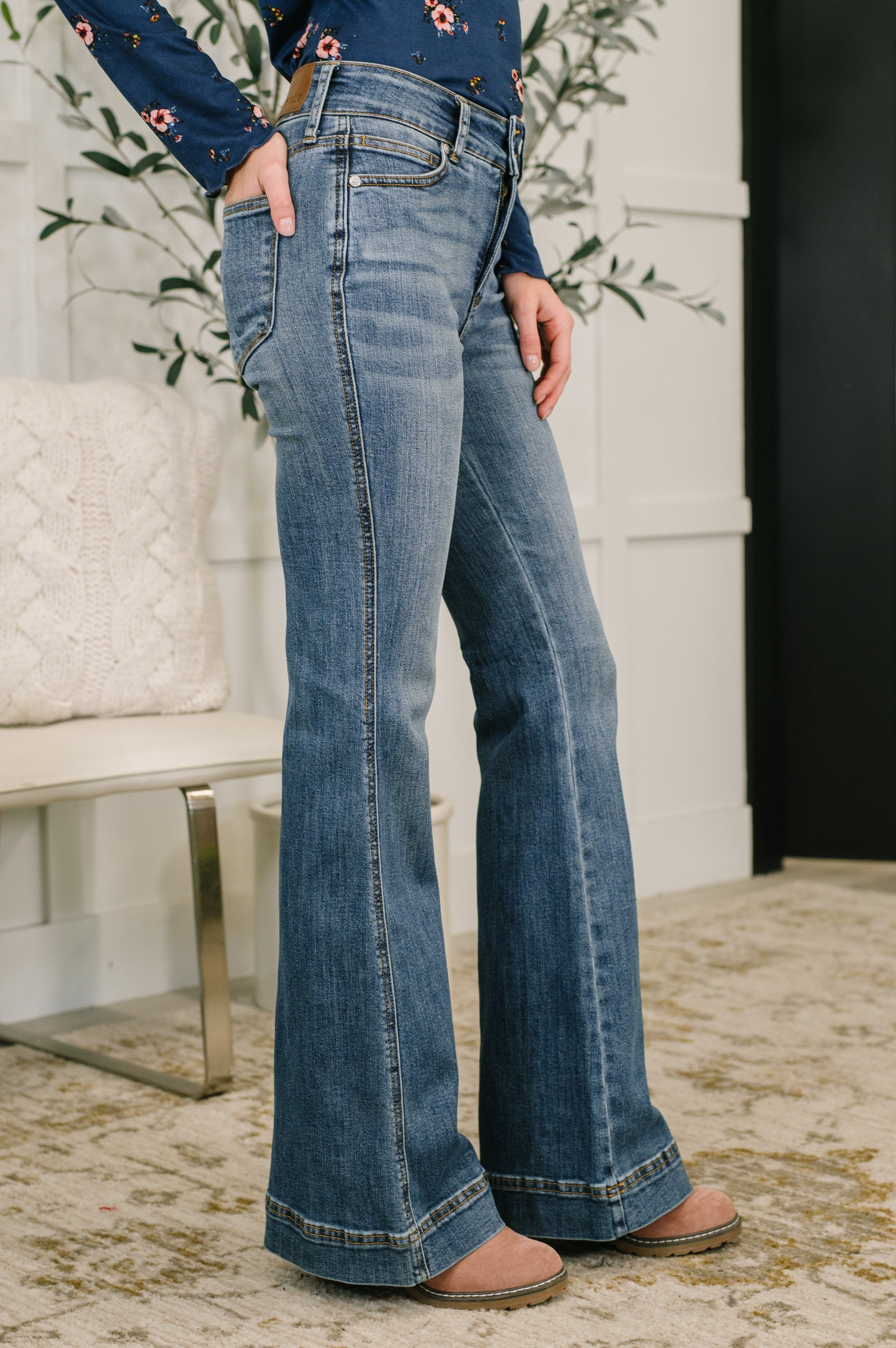 Judy Blue High Rise Tummy Control Double Button Flare Jeans