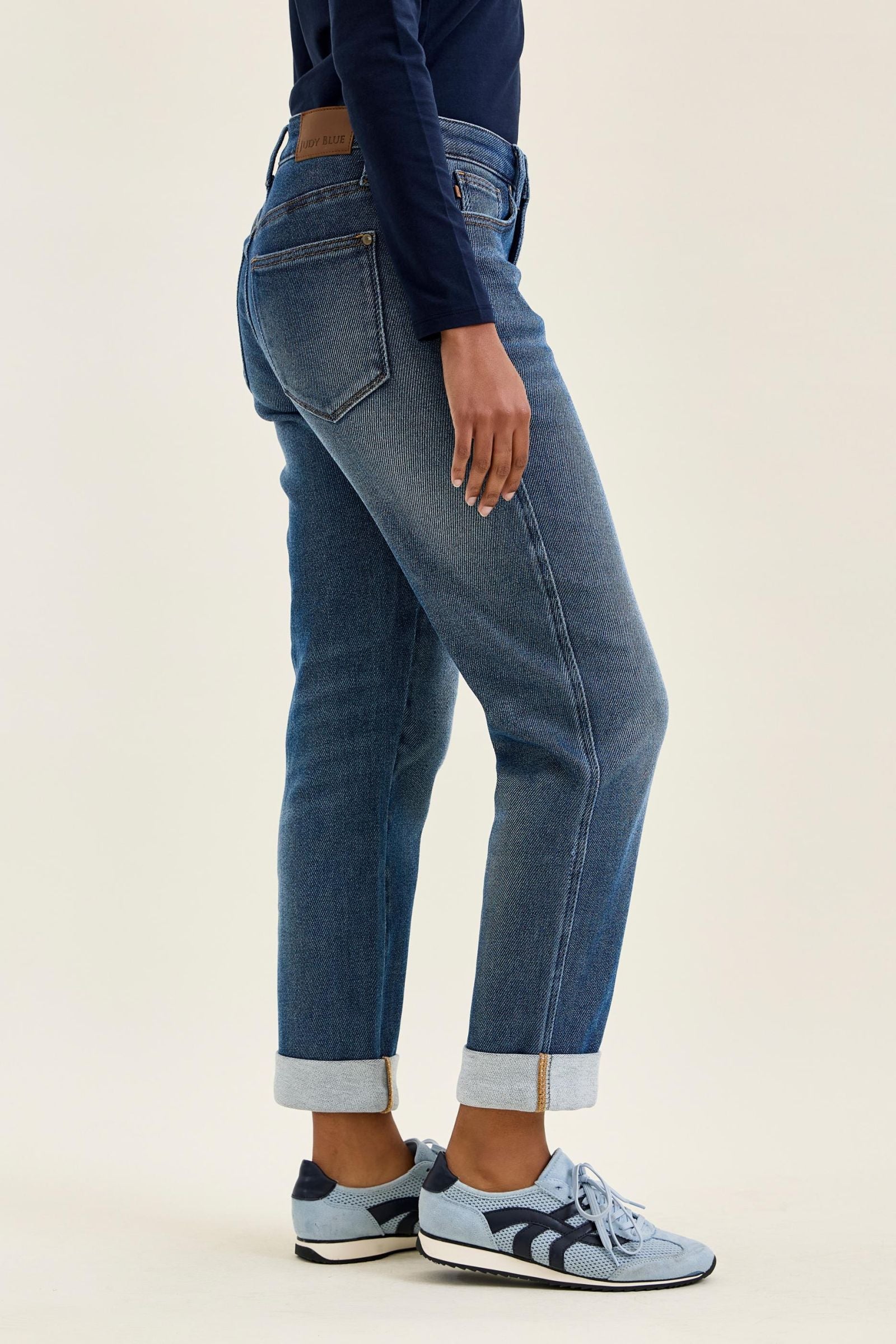 Judy Blue Mid Rise Billie Boyfriend Jeans