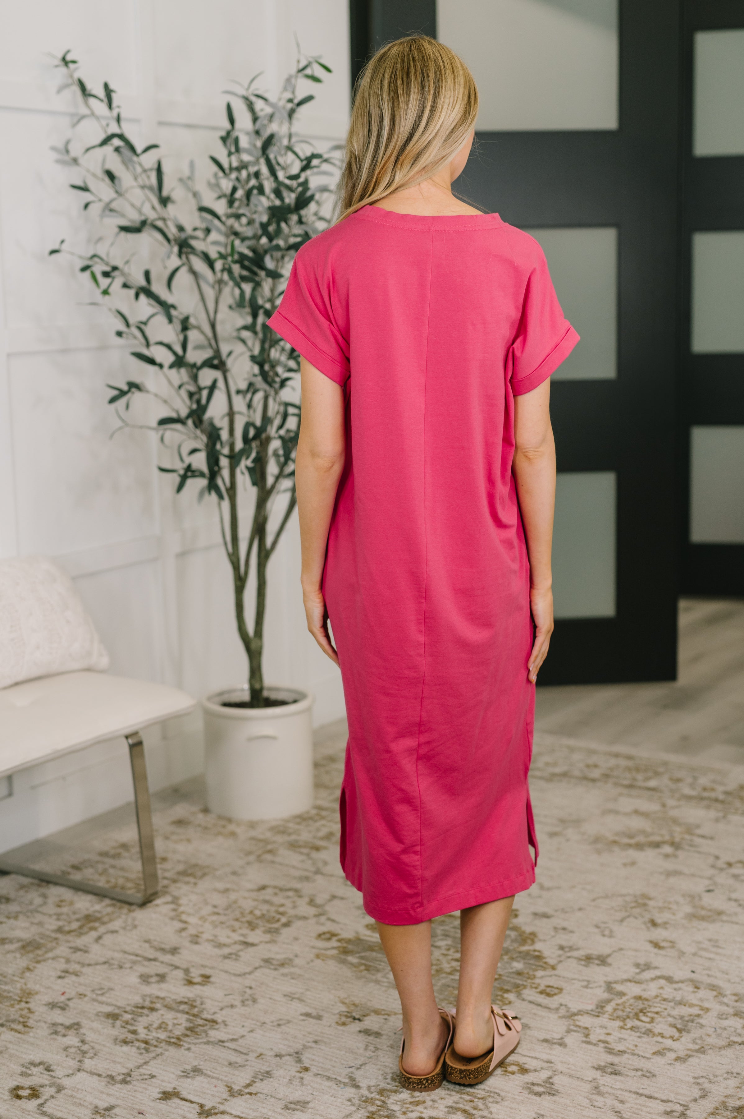 Short Sleeve Midi Dress with Pockets in Hot Pink