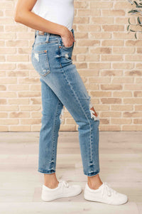 Judy Blue High Rise Distressed Boyfriend Jeans