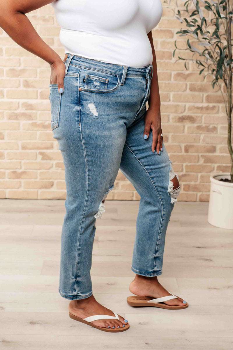 Judy Blue High Rise Distressed Boyfriend Jeans