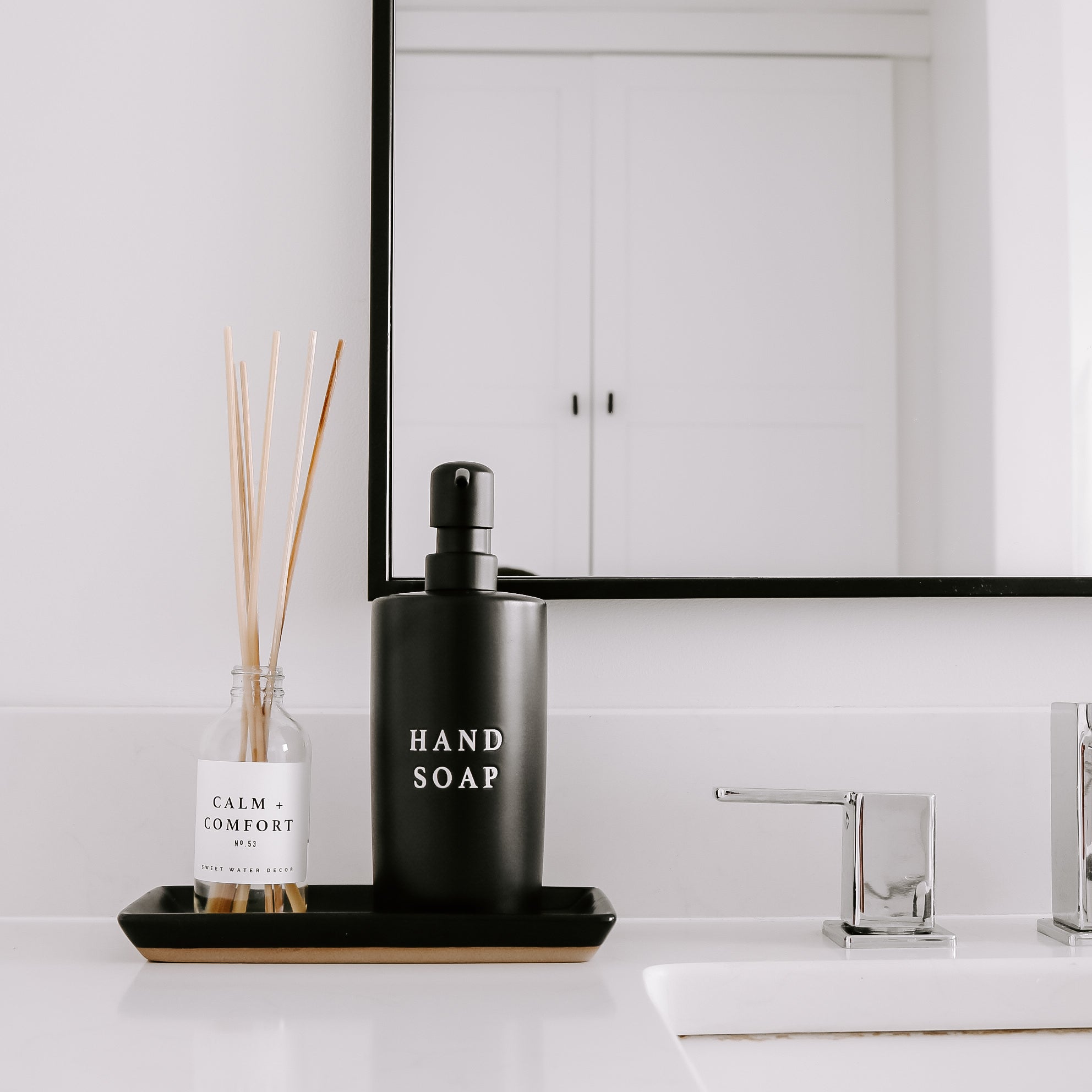 Sweet Water Decor Black Stoneware Hand Soap Dispenser - 15oz&nbsp;