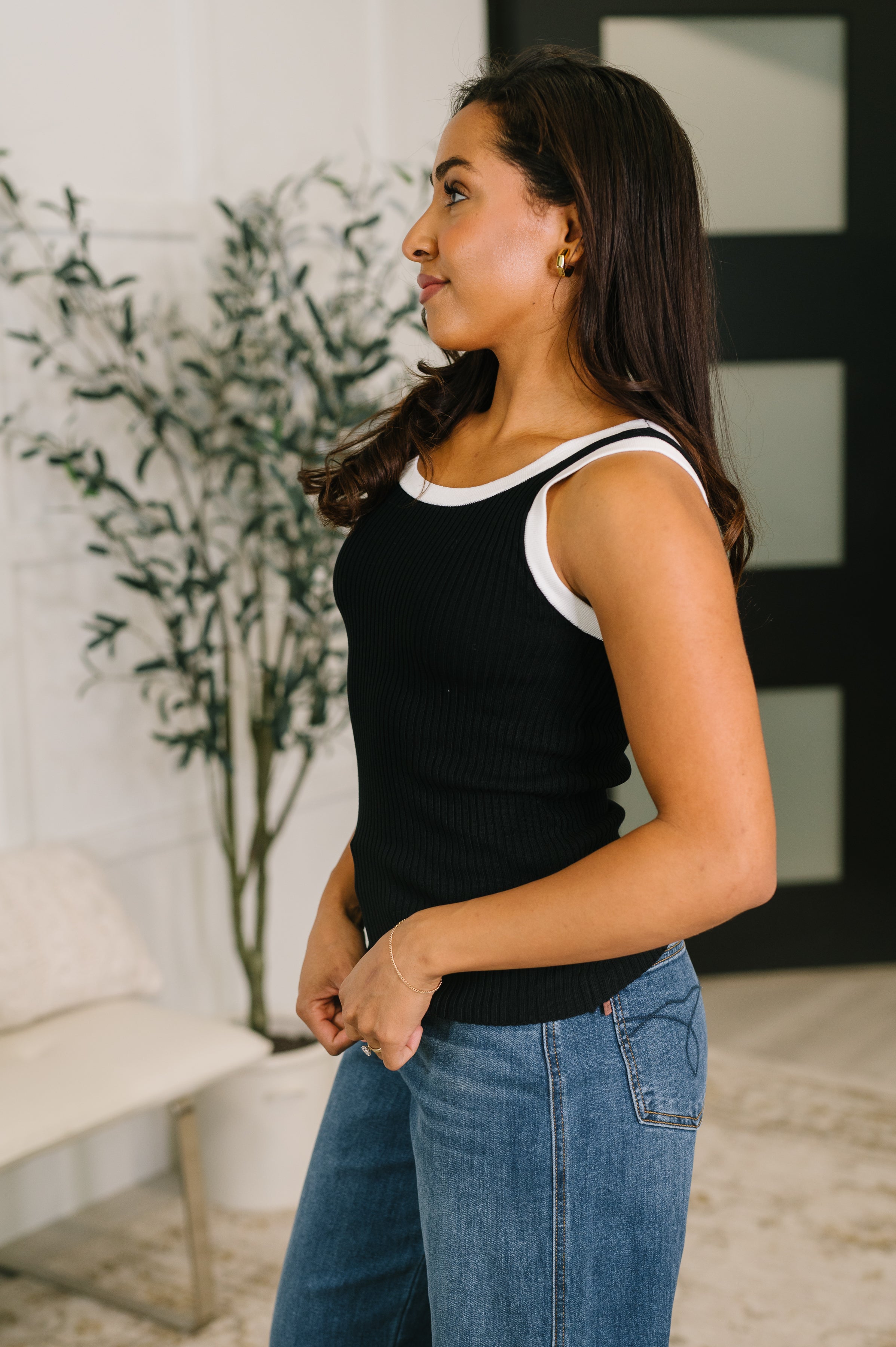 Contrast Trim Tank in Black