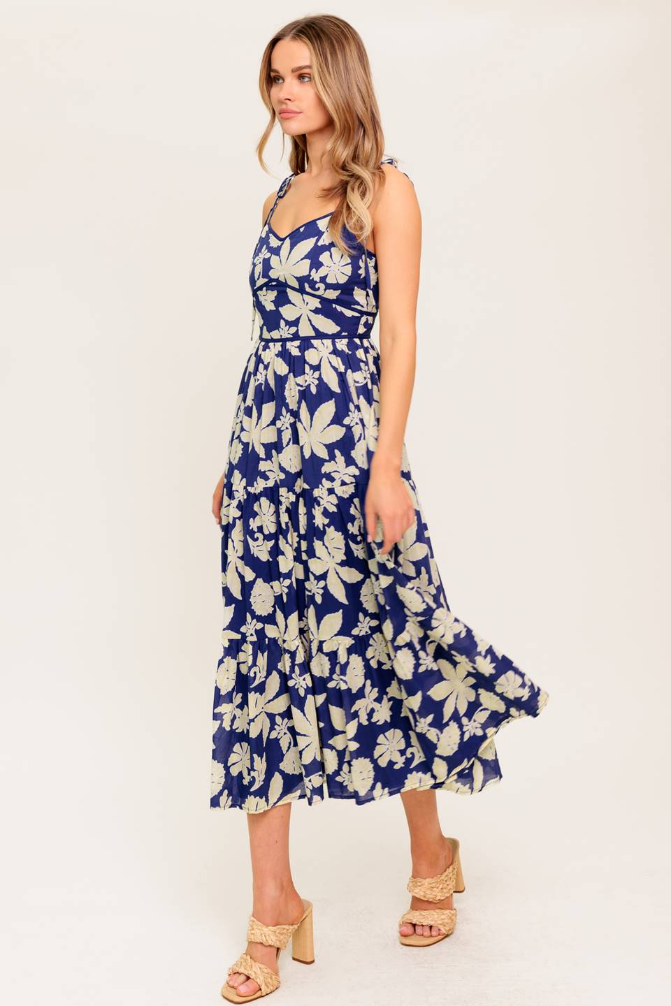 Flying Tomato Petals In The Wind Woven Midi Dress