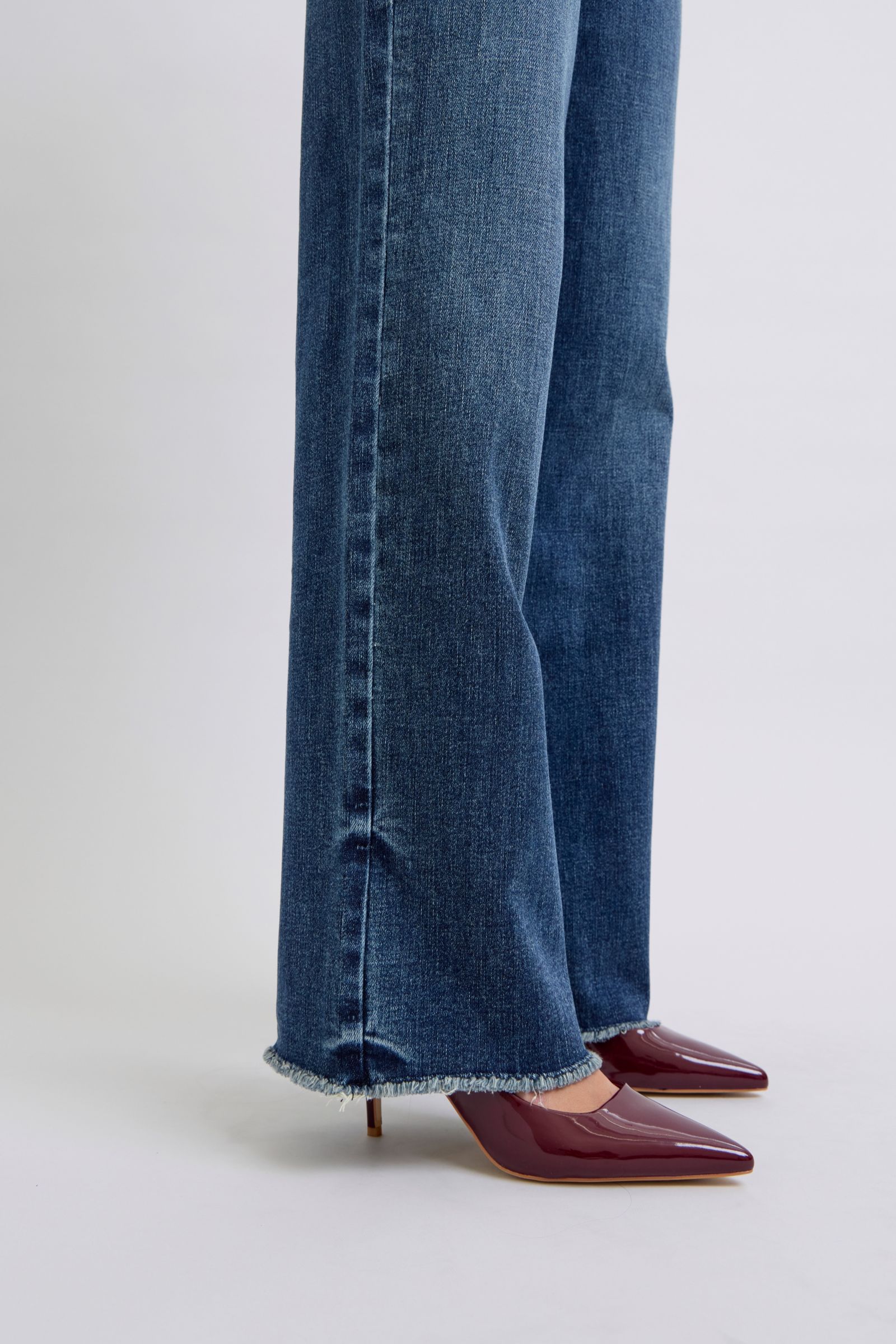 Judy Blue Mid Rise Vintage Wash Wide Leg Jeans