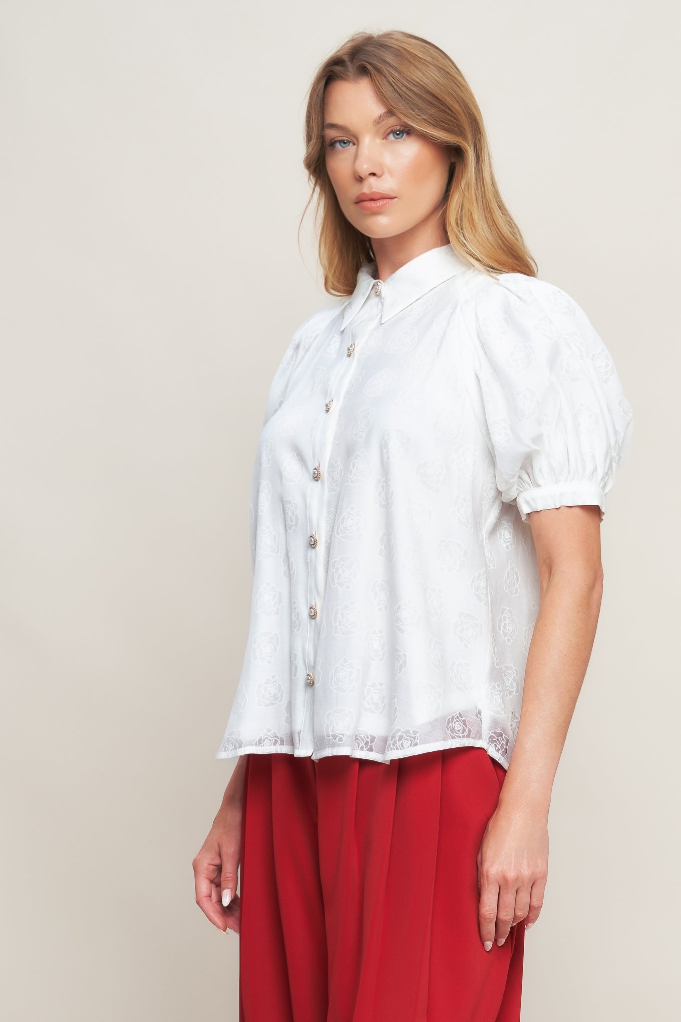 Flying Tomato Vineyard Stroll Ivory Woven Button-Down Blouse 