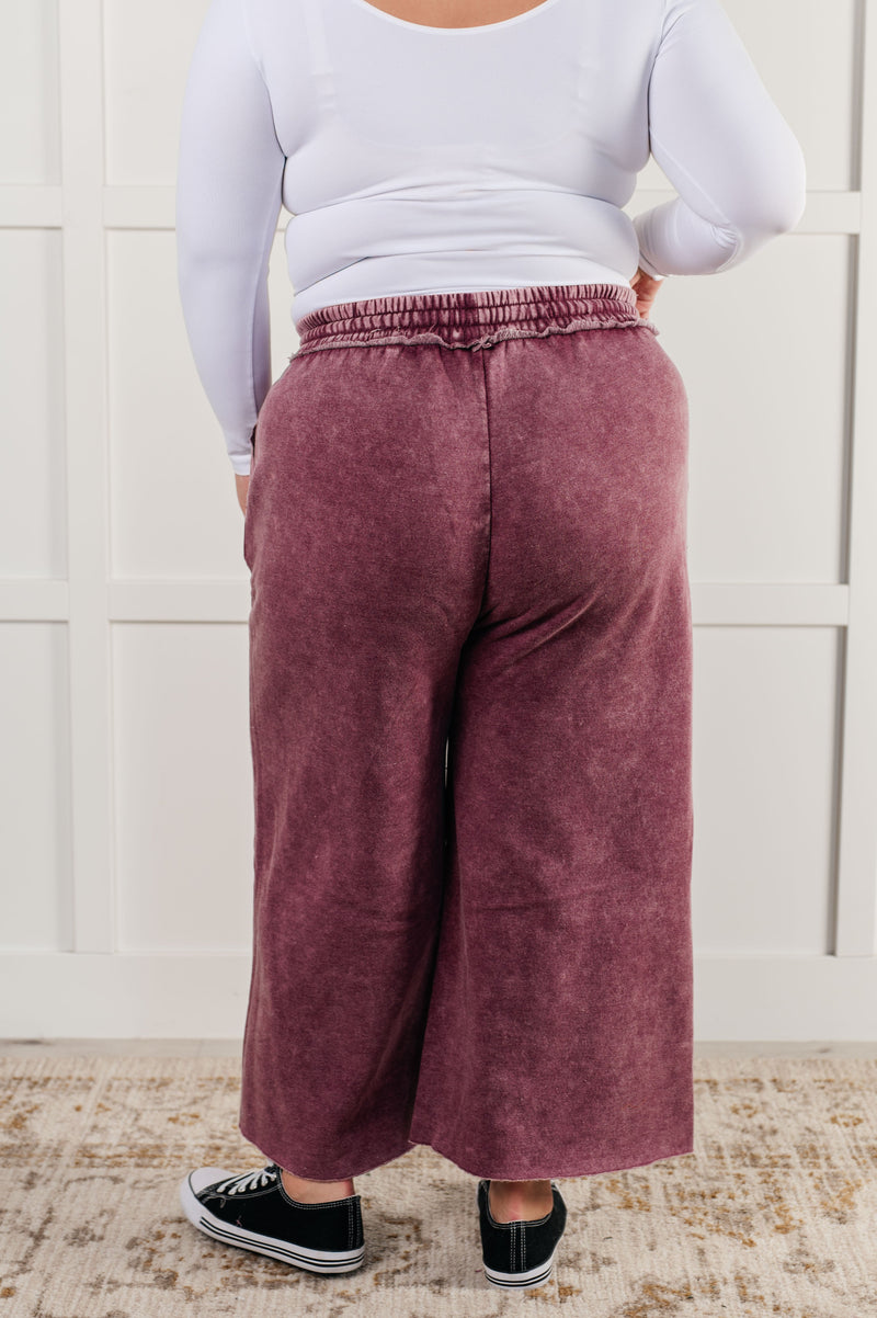 Acid Wash Fleece Wide Leg Cropped Sweatpants - Eggplant