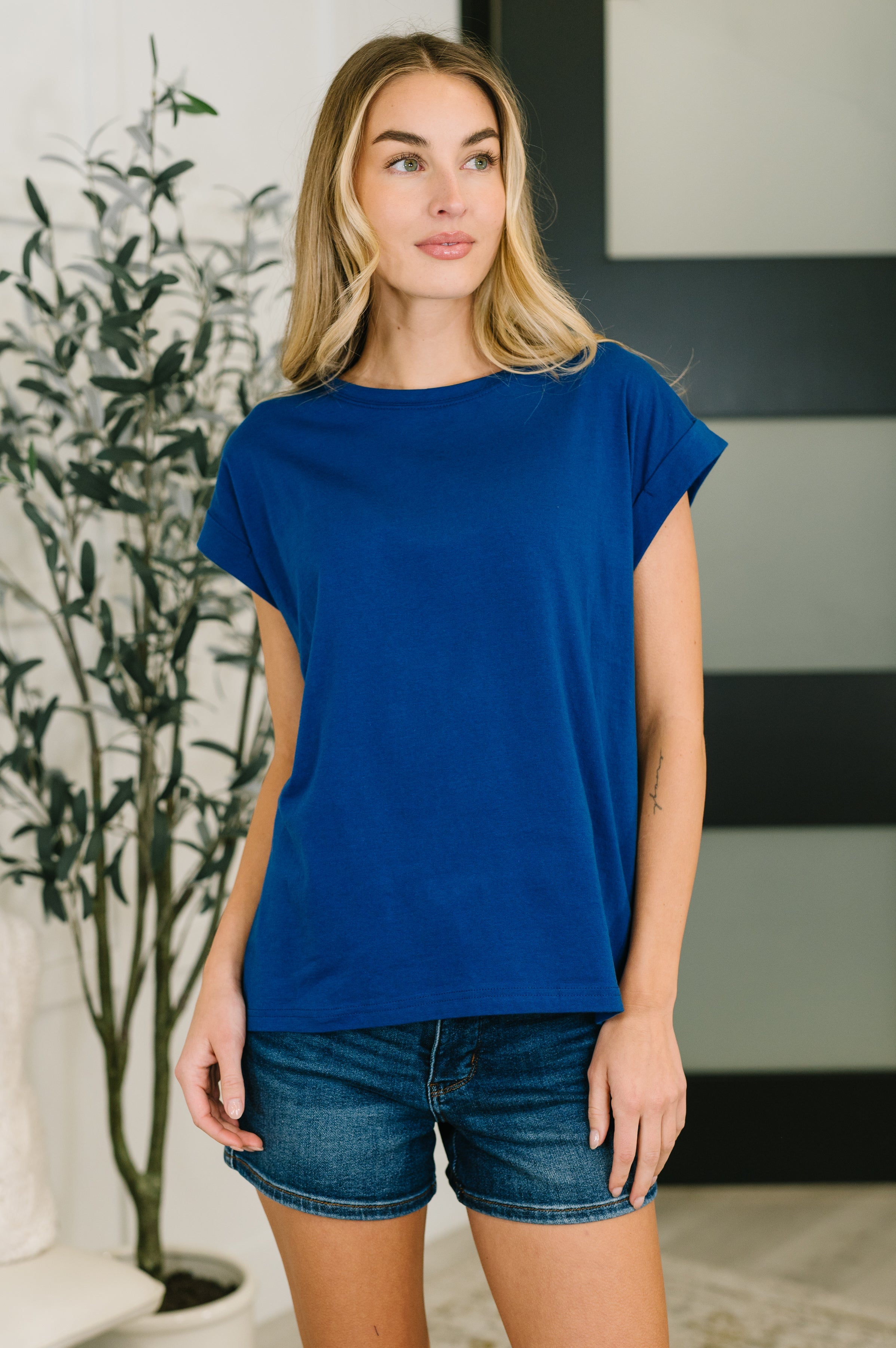 Basic Rolled Sleeve Tee in Light Navy