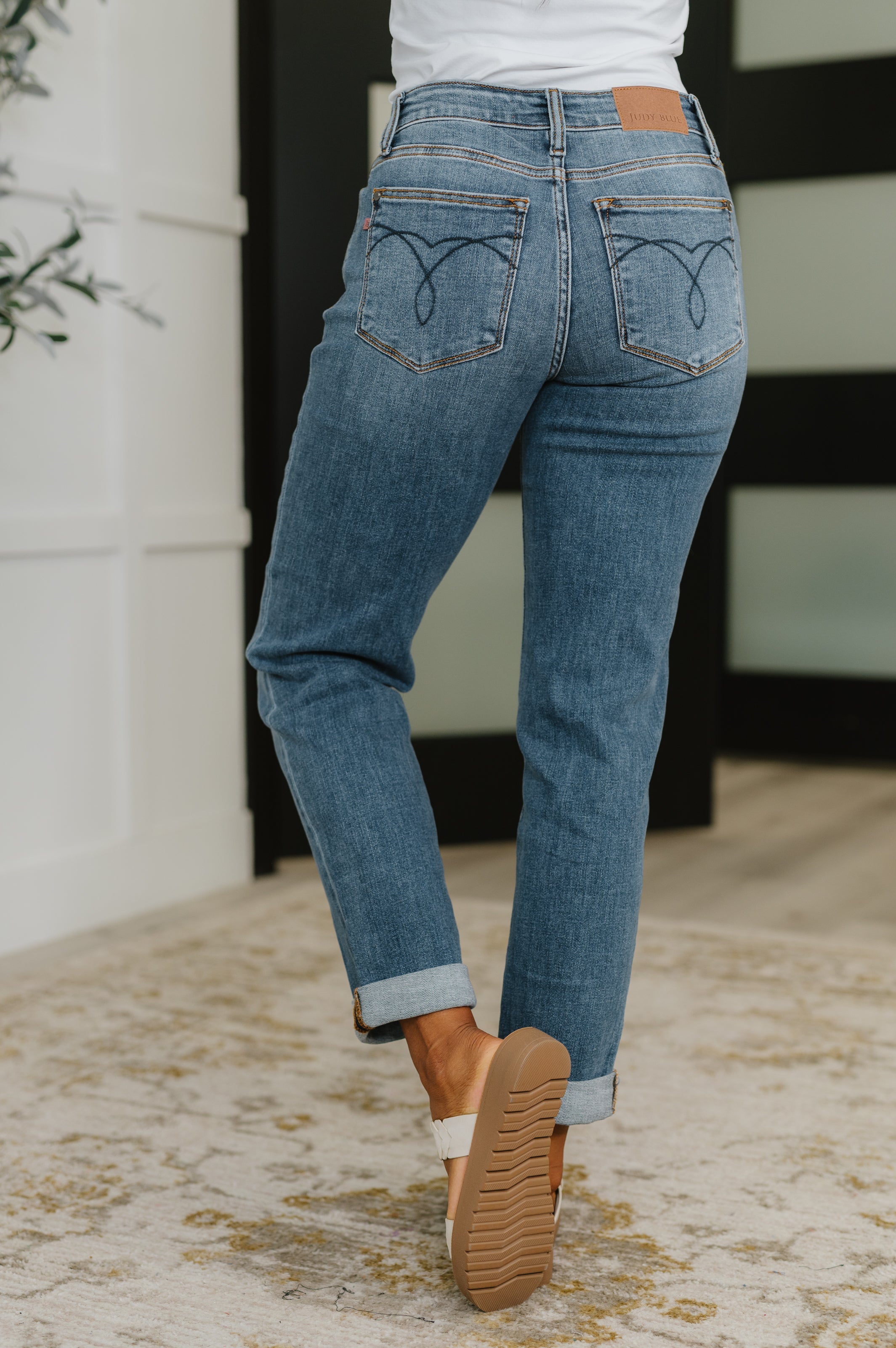 Judy Blue Mid Rise Boyfriend Classic Cuffed Jeans
