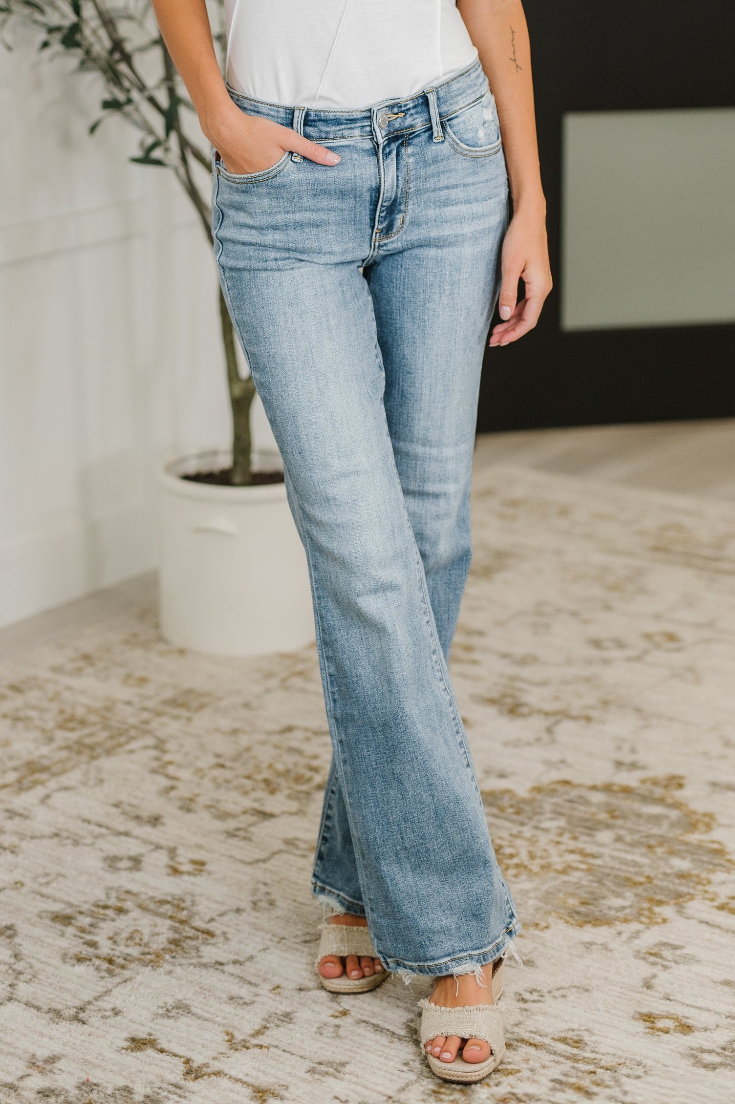 Judy Blue Mid Rise Vintage Wash Bootcut Jeans 82667