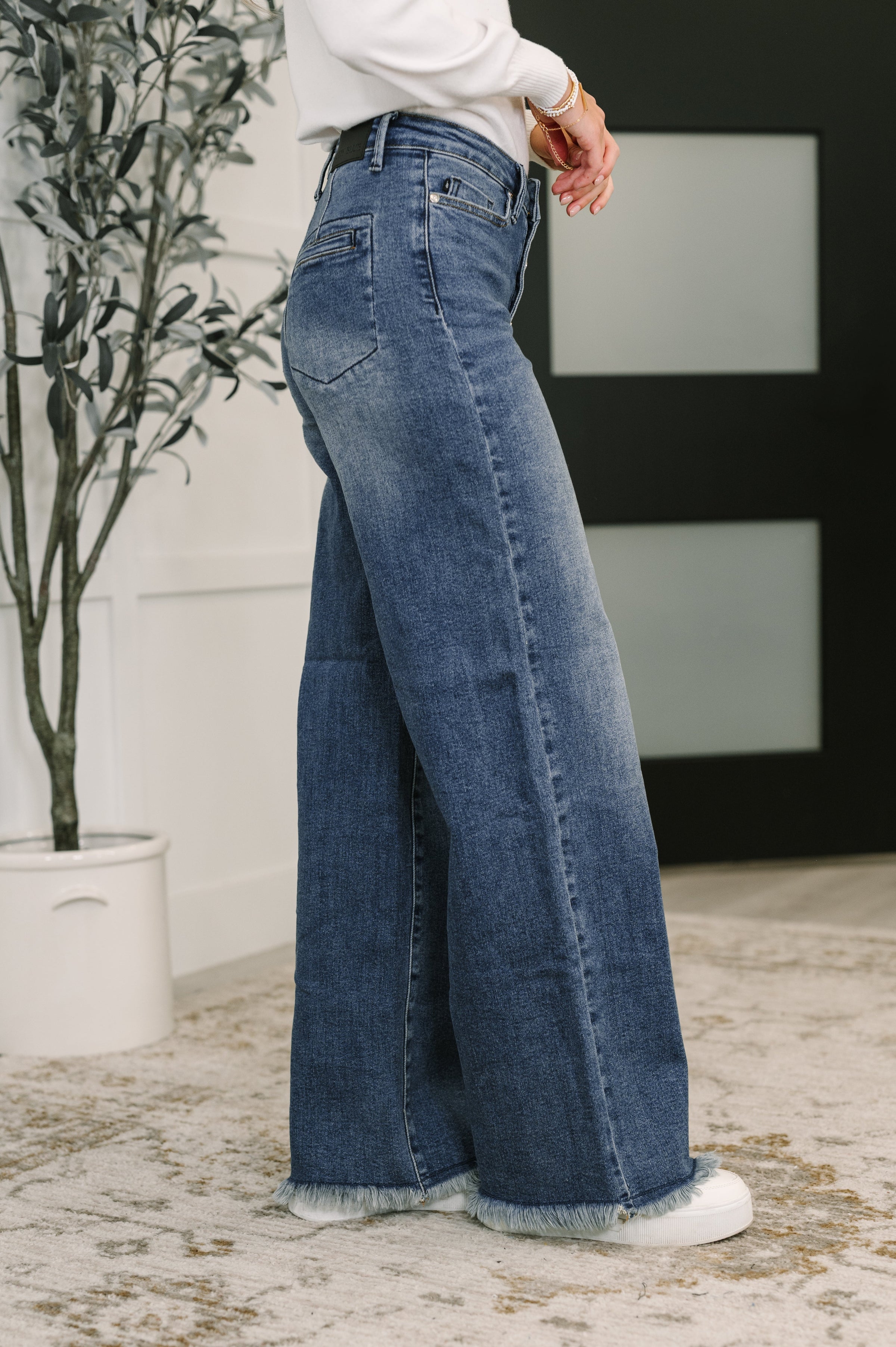 Judy Blue High Rise Column Straight Button-Fly Jeans