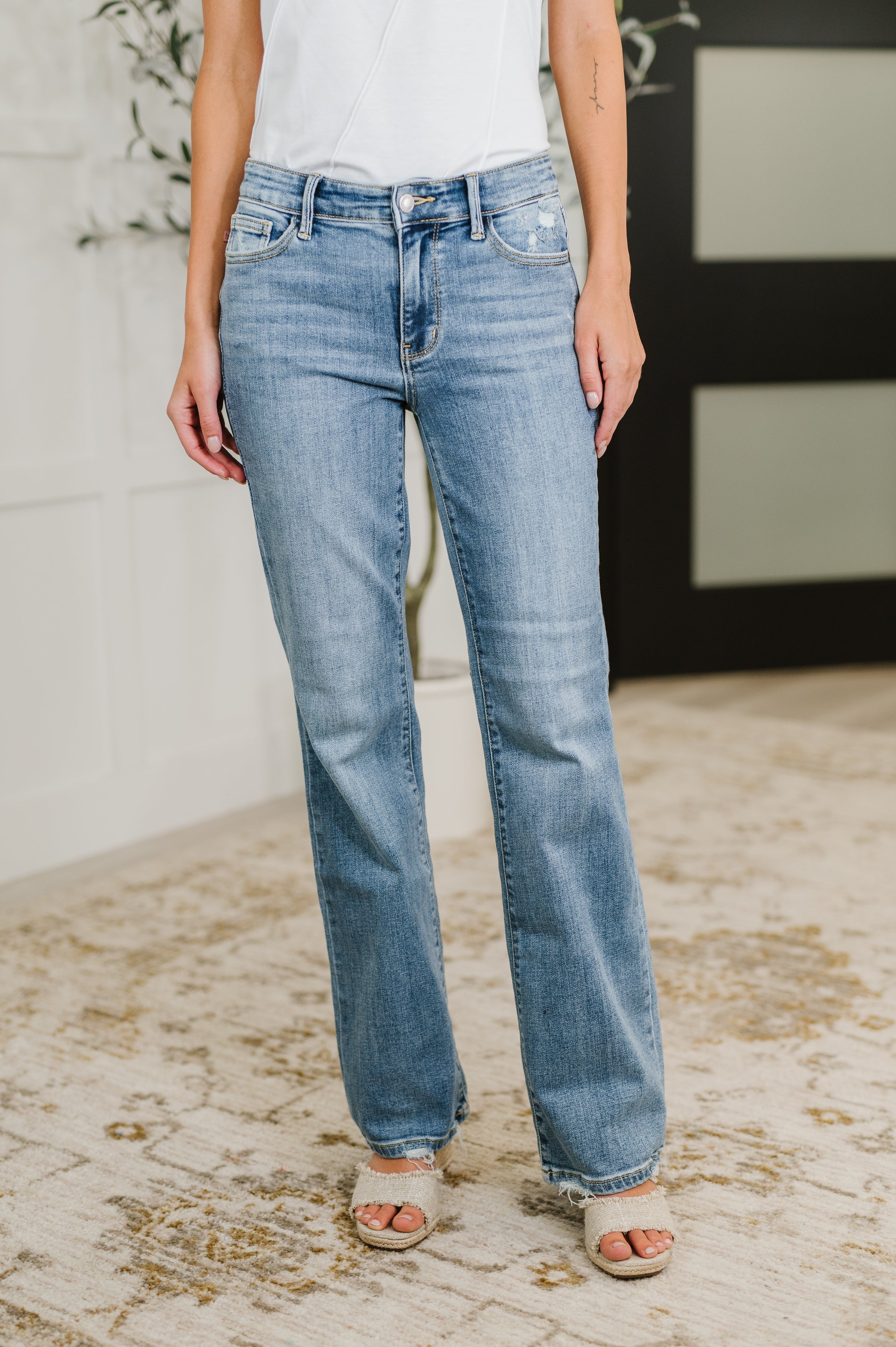 Judy Blue Mid Rise Vintage Wash Bootcut Jeans 82667