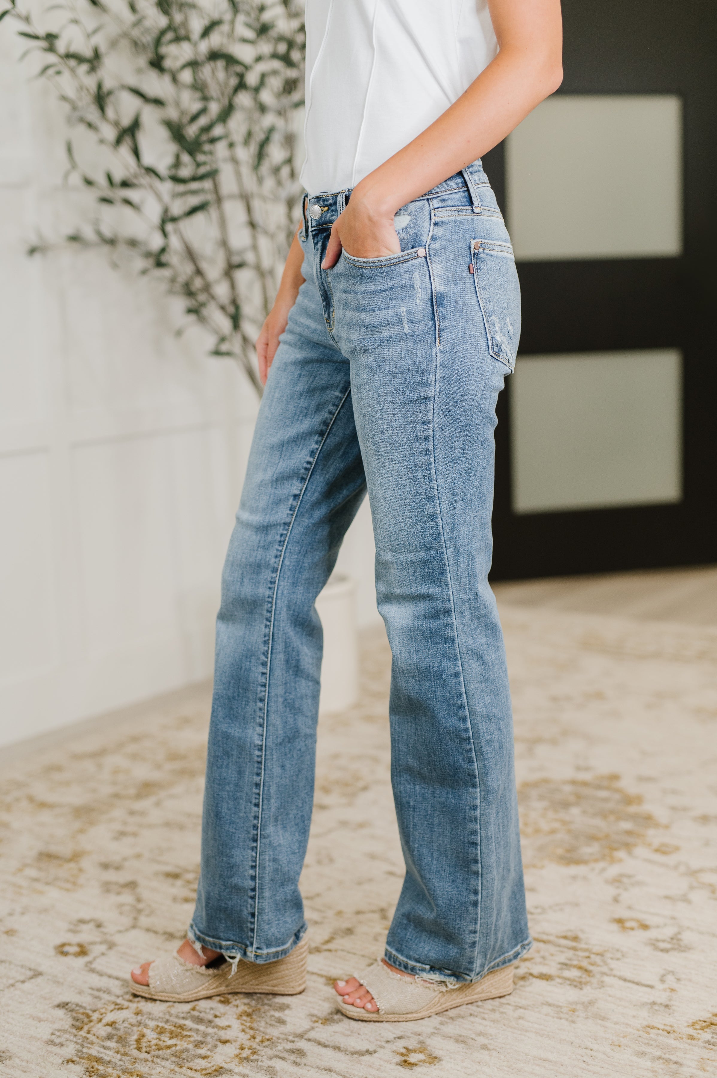 Judy Blue Mid Rise Vintage Wash Bootcut Jeans 82667