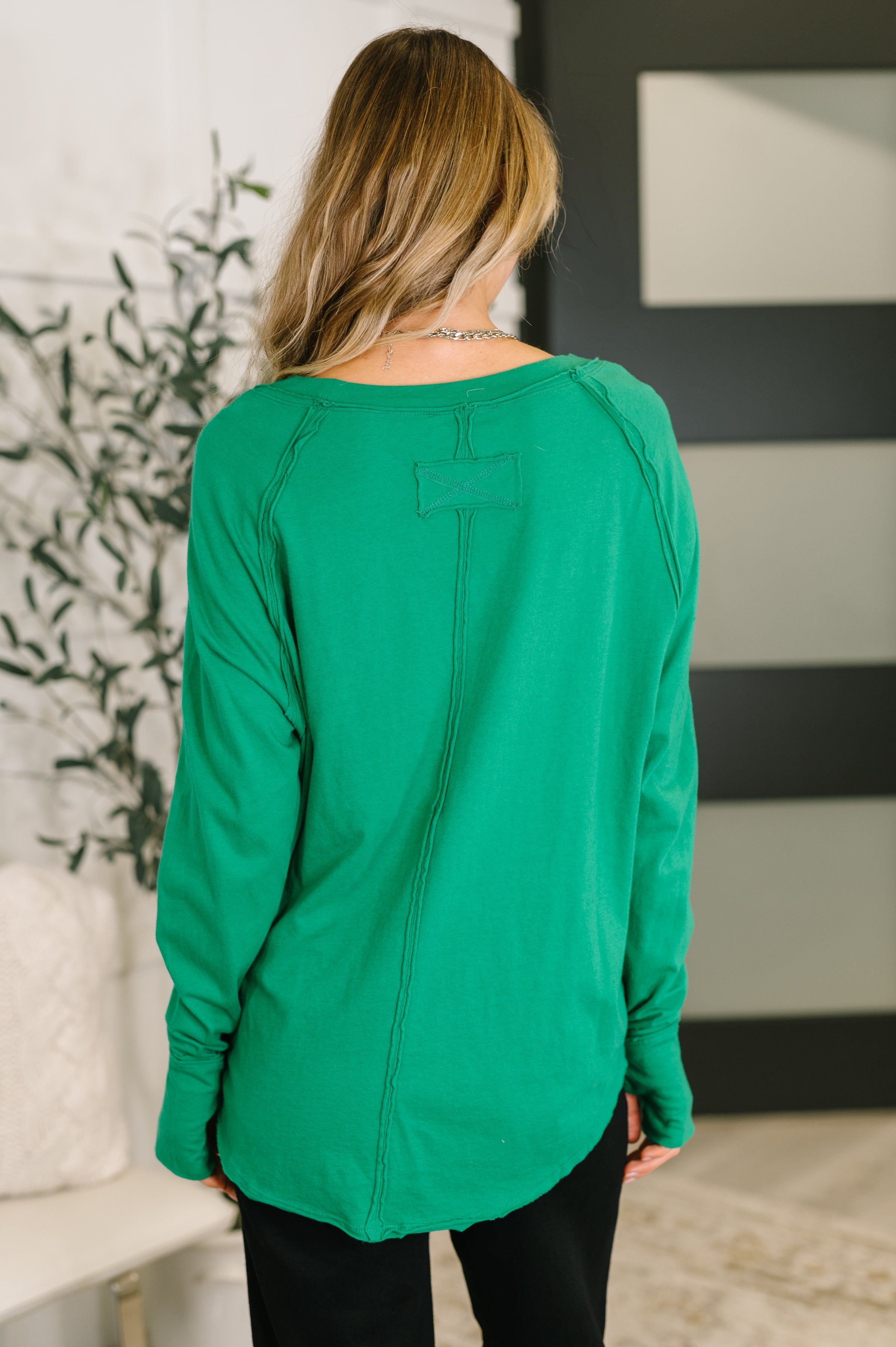Raglan Sleeve Exposed Seam Top in Kelly Green