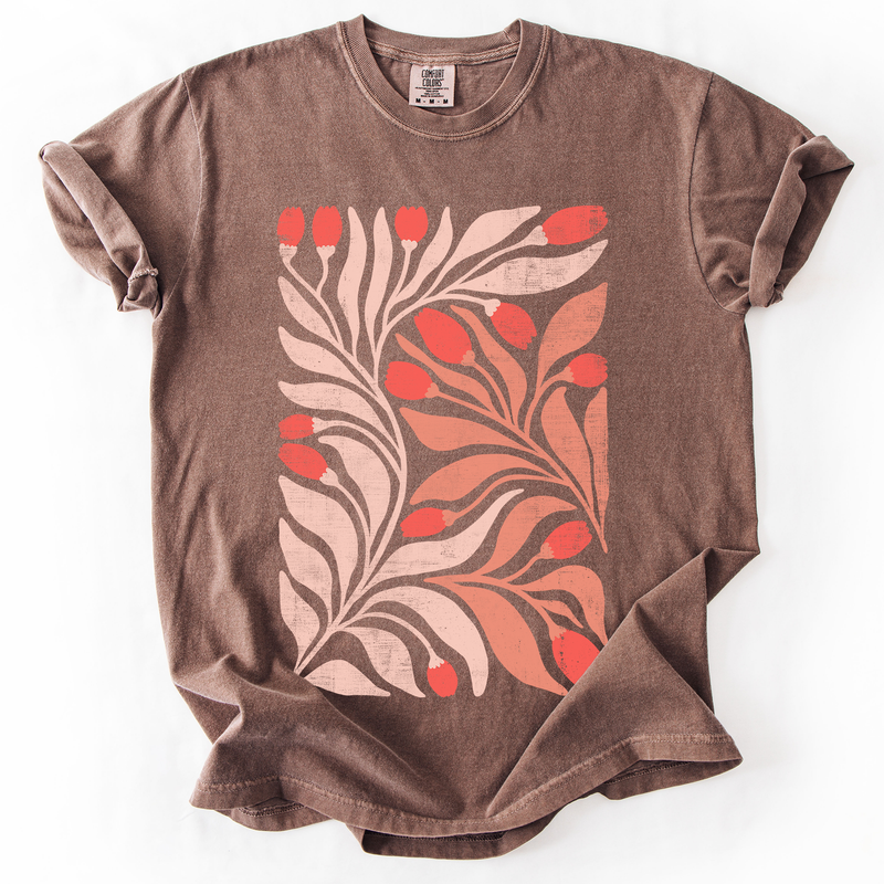 Red Tulip Vintage Boho Comfort Colors Graphic T-Shirt