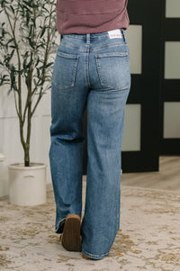 Judy Blue High Rise Rigid Magic Destructed Straight Jeans