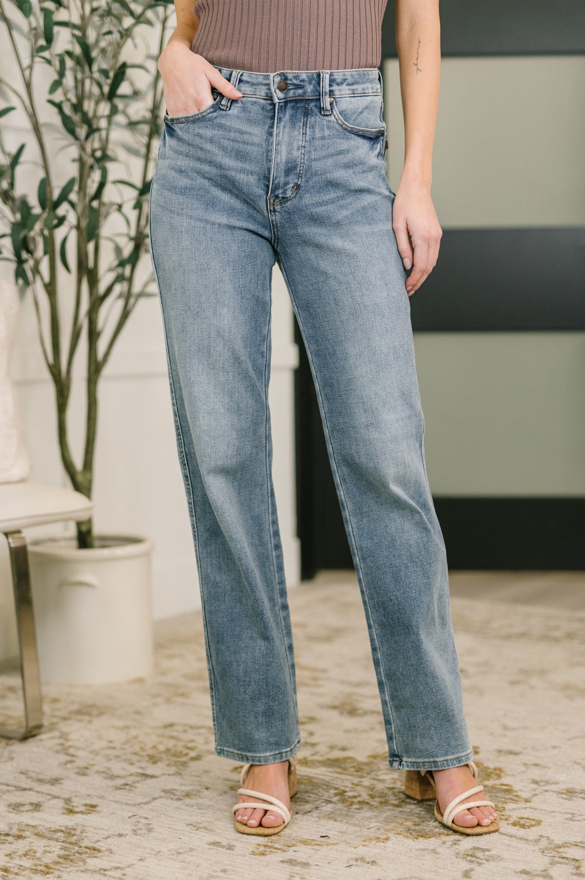 Judy Blue High Rise Tummy Control Slim Straight Jeans