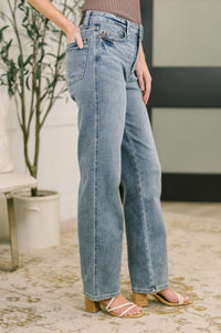 Judy Blue High Rise Tummy Control Slim Straight Jeans