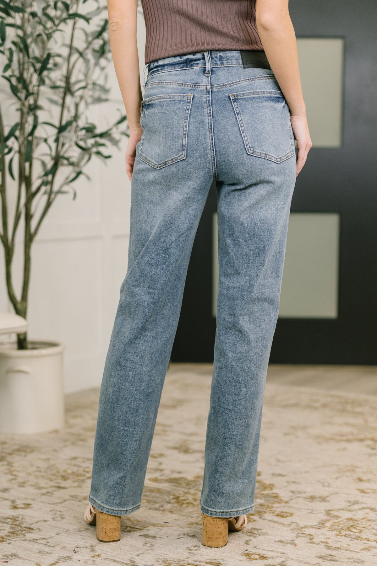 Judy Blue High Rise Tummy Control Slim Straight Jeans