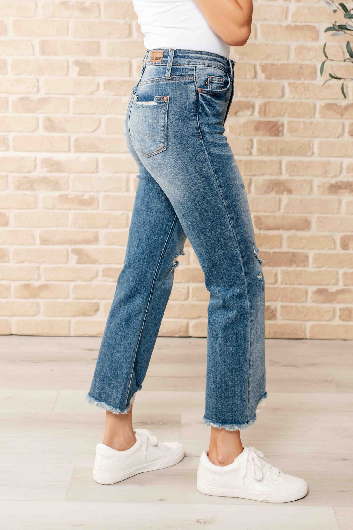 Judy Blue High Rise Distressed Crop Straight Leg Jeans