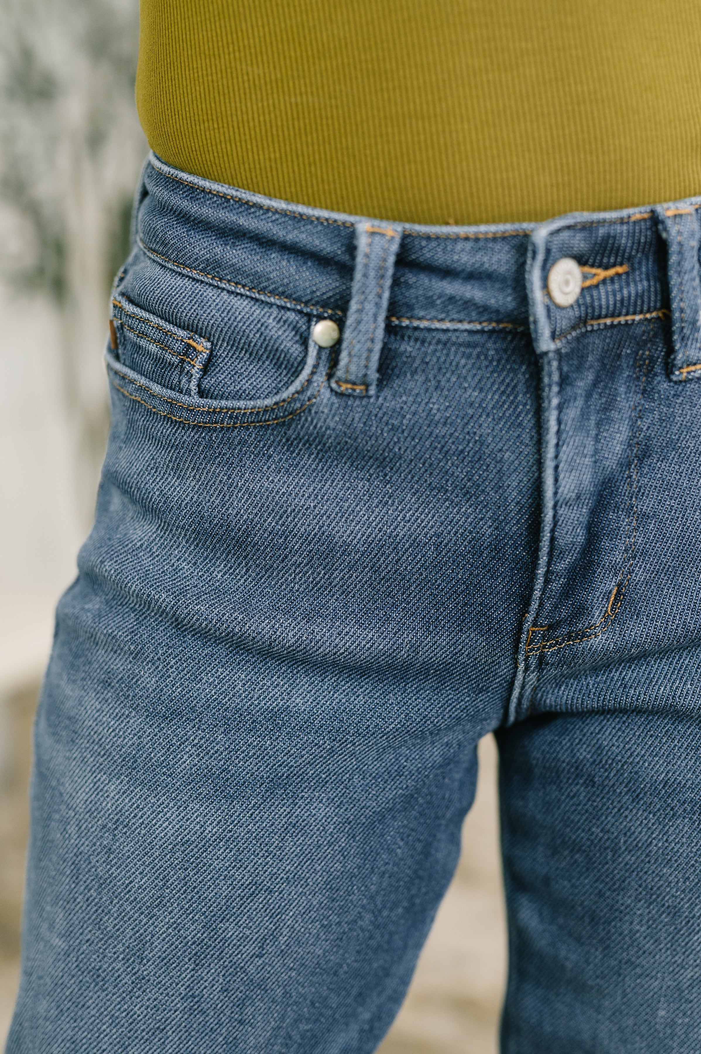 Judy Blue Mid Rise Billie Boyfriend Jeans