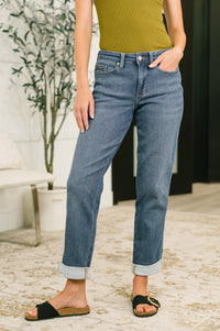 Judy Blue Mid Rise Billie Boyfriend Jeans