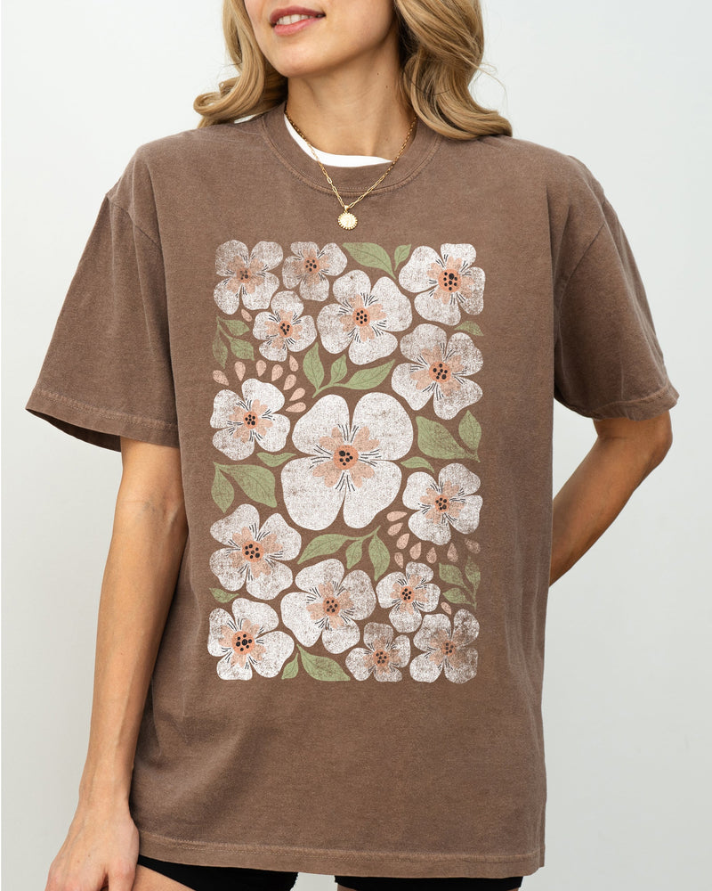 White Autumn Flowers Comfort Colors Graphic T-Shirt