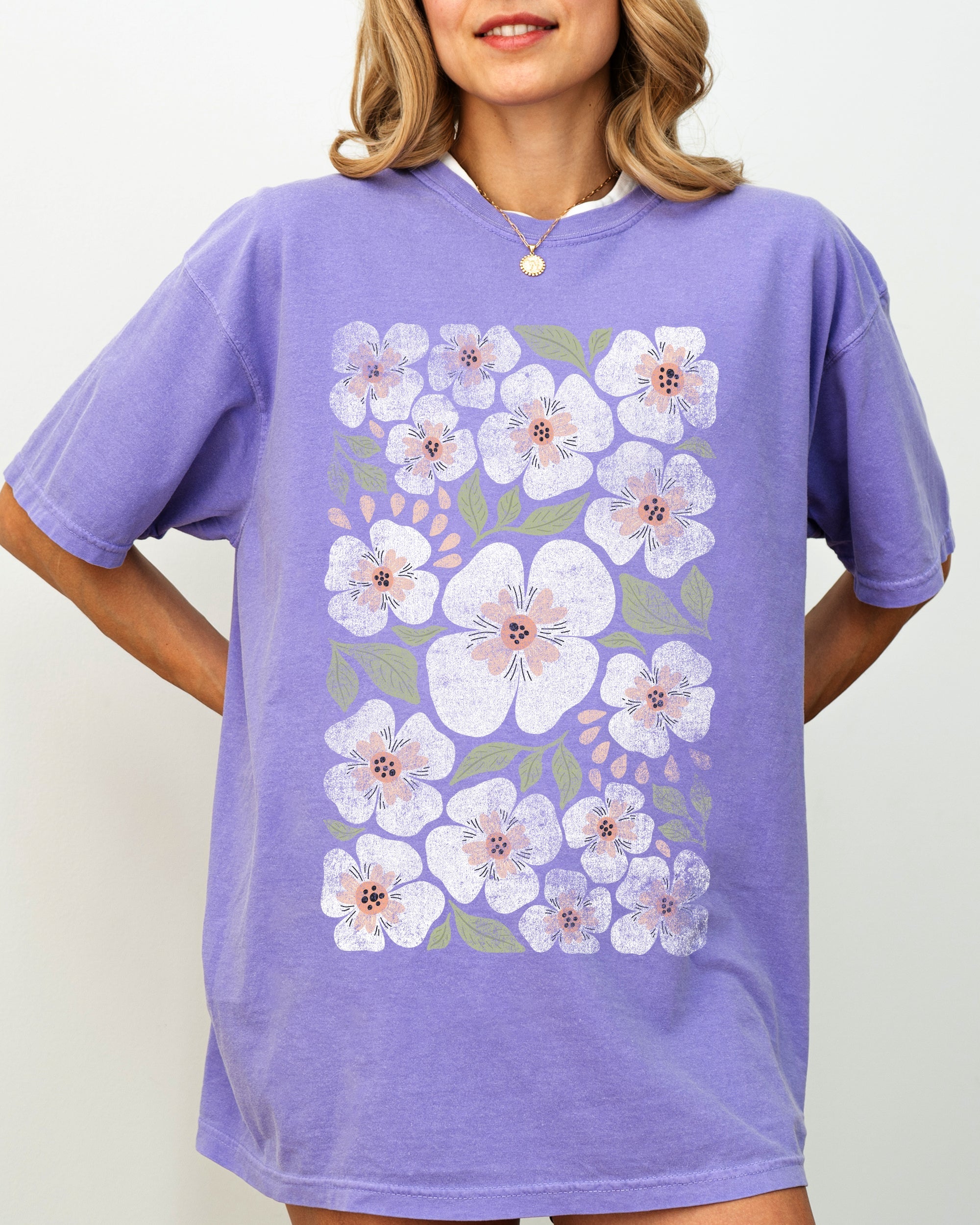 White Autumn Flowers Comfort Colors Graphic T-Shirt