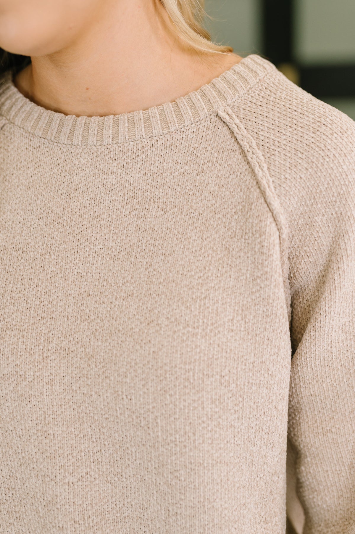 Zenana Raglan Sleeve Sweater in Mocha