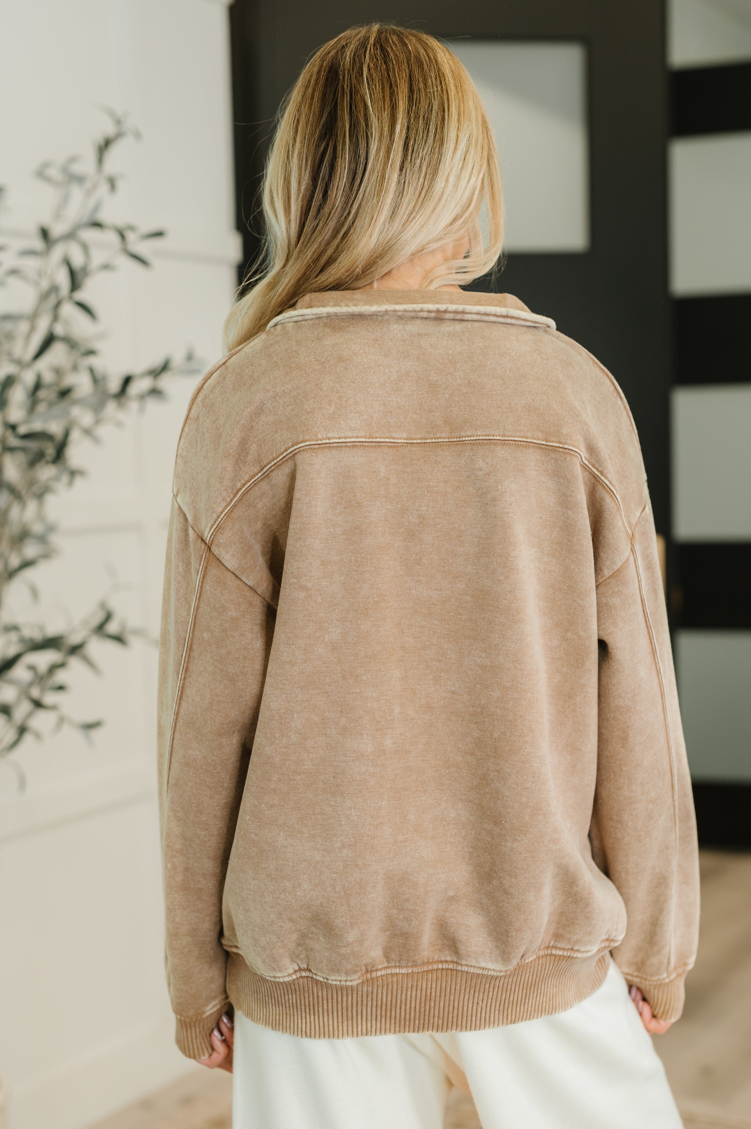 Acid Wash Fleece Quarter Zip Pullover in Deep Camel