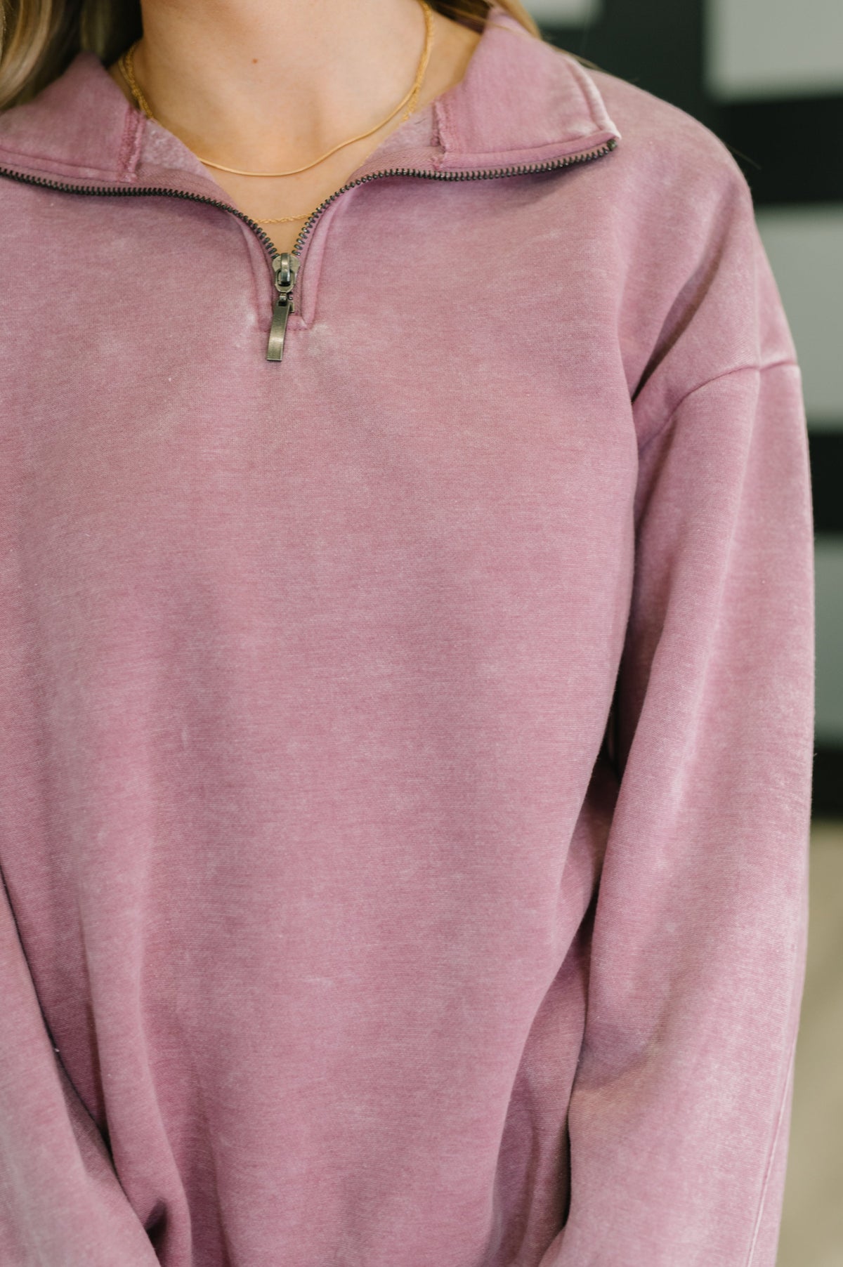 Acid Wash Fleece Quarter Zip Pullover in Light Rose