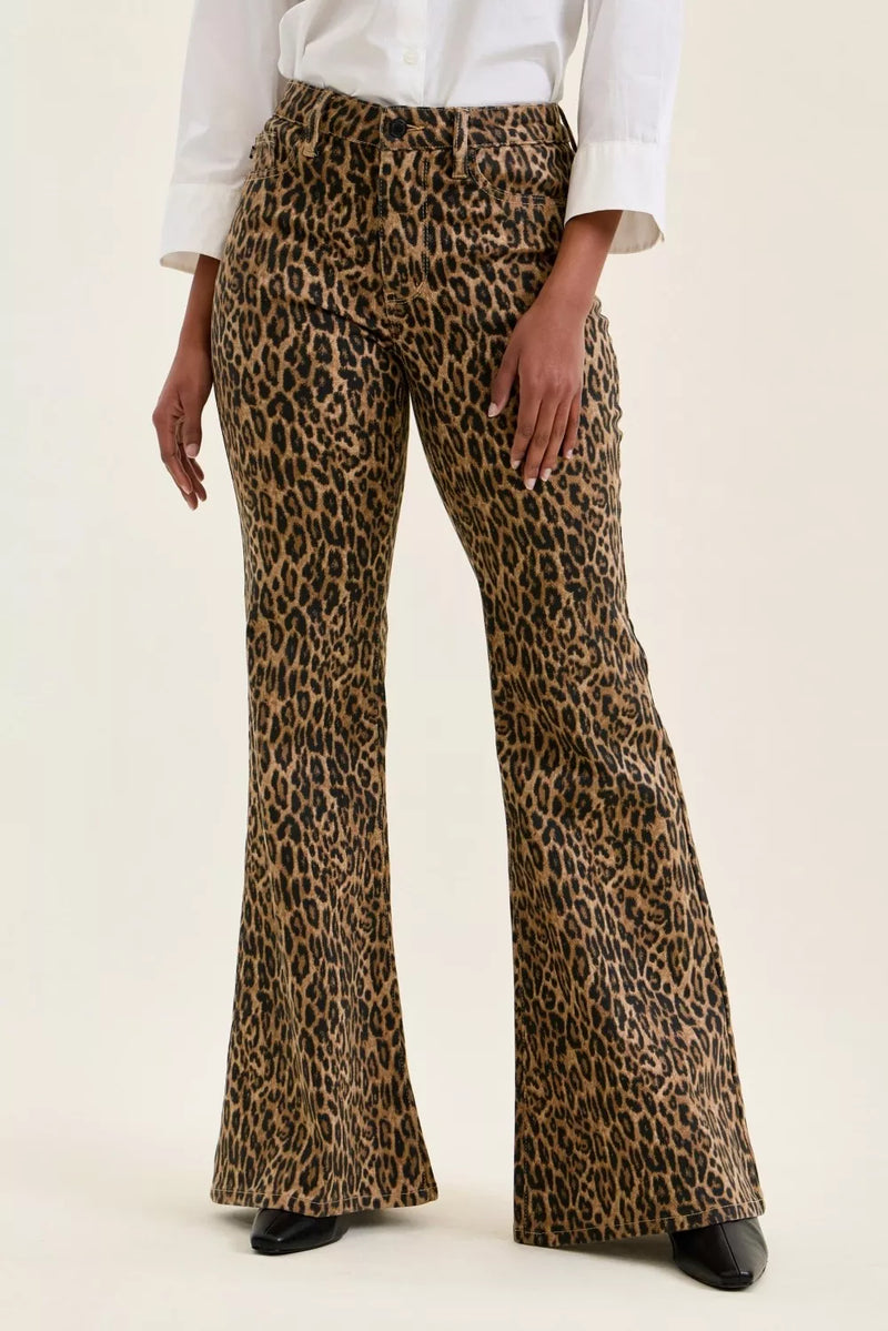 Judy Blue Mid Rise Jaqueline Leopard Print Flare Jeans
