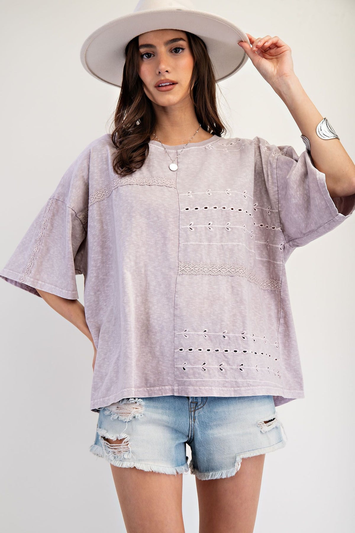 Easel Dusty Lavender Lace Embroidered Mineral Washed Top ET26049