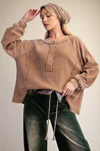Easel Washed Textured Thermal Henley Top in Mocha