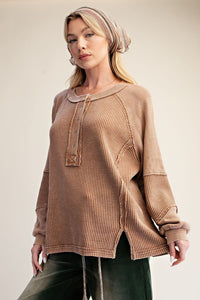Easel Washed Textured Thermal Henley Top in Mocha