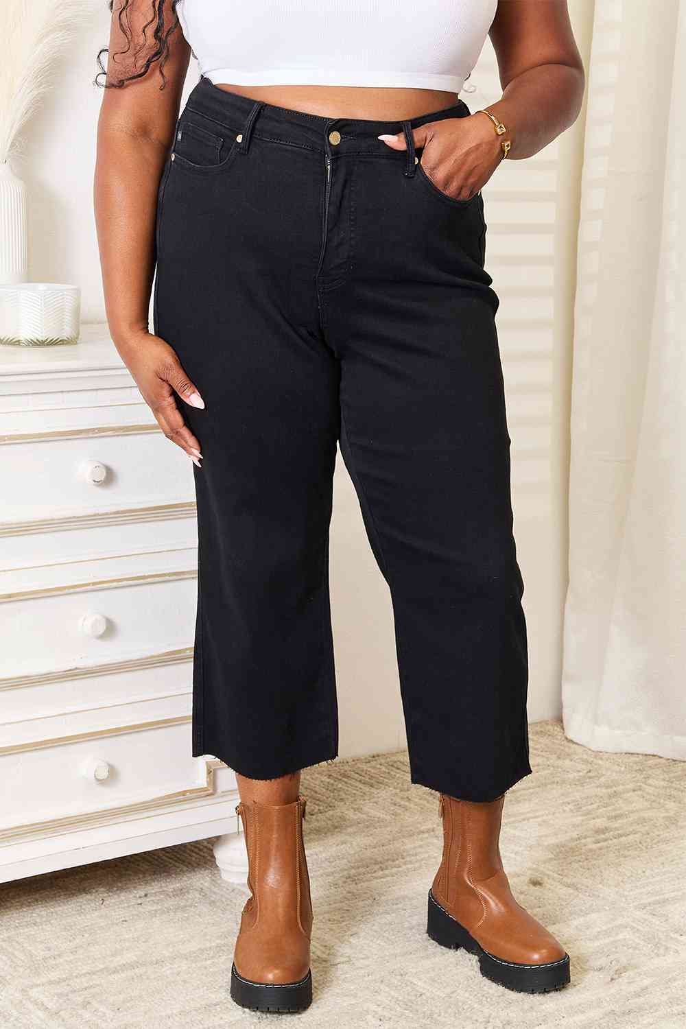 Judy Blue High Rise Tummy Control Wide Leg Crop Jeans in Black